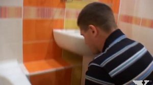 Открывание люка присоской