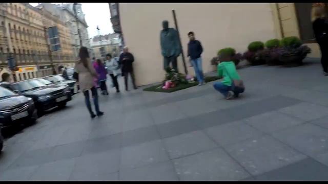 Автостоп на коляске. Питер. Сквер Цоя. Клуб "Камчатка". Уличные музыканты. смотреть онлайн