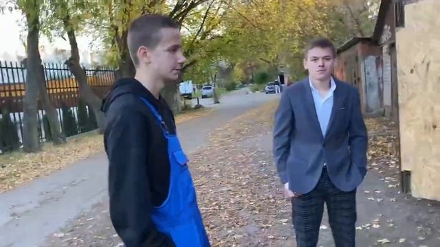 ГОПНИК СКРУТИЛ и УКРАЛ КОЛЕСО с МАШИНЫ. смотреть онлайн