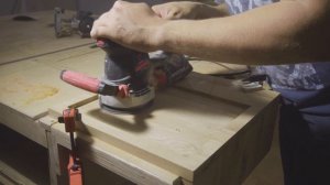 Журнальный столик больше не нужен! Стол из дерева для дивана DIY