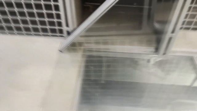 Система раздвижных перегородок из стекла для офисного помещения смотреть онлайн