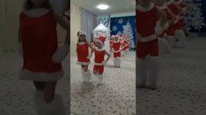 шапки ушанки танец средняя группа