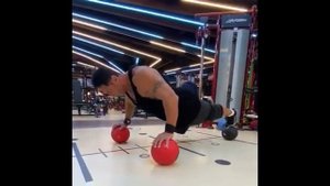 Про Стаса Костюшкина и его форму