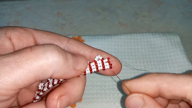 Простой браслет из бисера смотреть онлайн