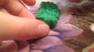 Как слипить красивую траву из пластилина