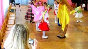 Для любимой Мамочки мы Заиньки ? (танец "Ласковая песенка")