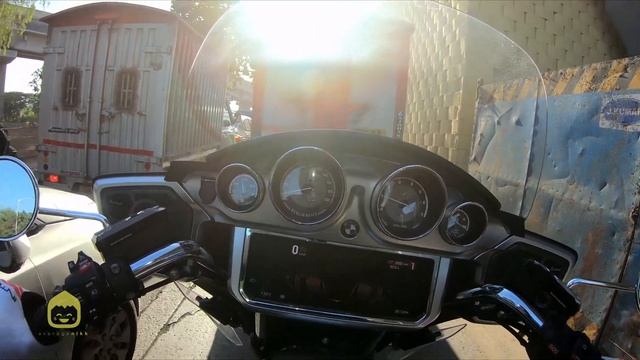Riding the HEAVIEST BIKE ever! ?I BMW R18 Transcon review I 2023