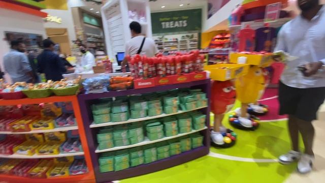 Дубай. Самый сладкий магазин в Дубай молле смотреть онлайн