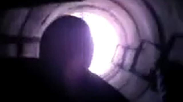 Залез в пожарный колодец. смотреть онлайн