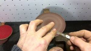 НЕ ВЫБРАСЫВАЙТЕ СТАРЫЙ  перочинный ножик.