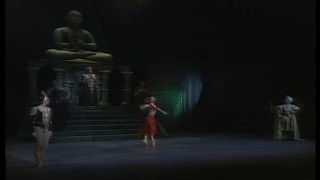 Darcey Bussell. Temple Destruction Scene, La Bayadere, Gamzatti's Act III Variation смотреть онлайн