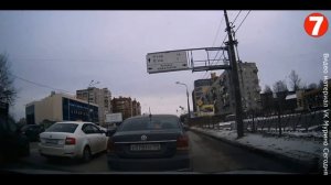 В Петербурге приезжий гость с Кавказа напал на таксиста с ножом.