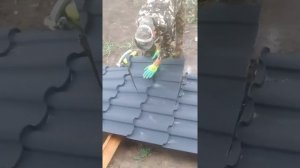 Порезка металлочерепицы циркулярной пилой