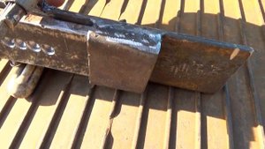 Засов на ворота или двери.