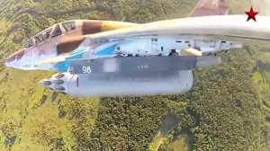 Полет самолета Су 25 H