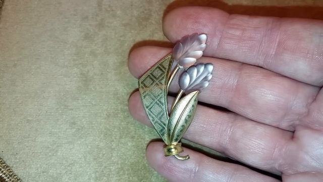 Брошь Grossé и другие мои находки на блошином рынке Мадрида 29.10.2023. смотреть онлайн