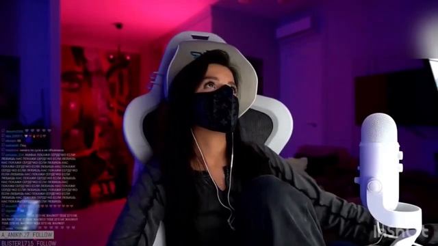 Tenderlybae про отношения с Куертовым