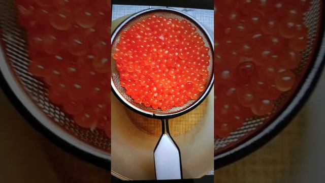 توخمی ماحی Попалась рыба с икрой. caught flsh with caviar