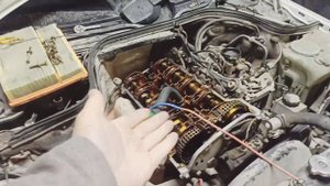 Мерседес С 202.  выпускной забился и не заводится.