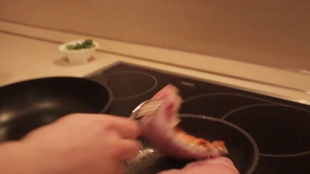 Стейк из свиной корейки с овощами смотреть онлайн