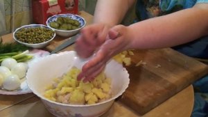 Салат с копчёной треской / Salad with smoked cod