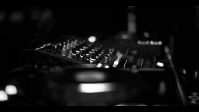 Mobilize - Featured Artist on Proton Radio (2010-06-10) смотреть онлайн