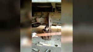 Установка болта при замене сайлентблока на ГАЗЕЛИ