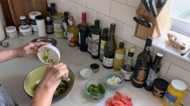 Завтрак от Dr. Gundry Caprese Salad помидоры/базилик Доктор Стивен Гандри смотреть онлайн