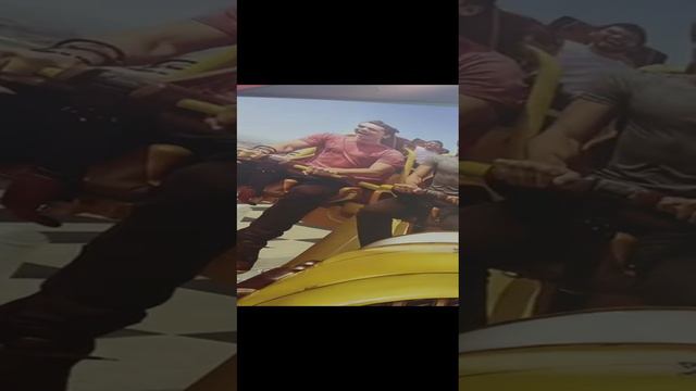 Абу-Даби март 2024 парк аттракционов Ferrari world.
