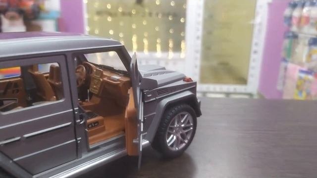 Обзор машинки Mercedes-Benz G-класс масштаб 1:24 #обзормашинок #масштабныемодели #гелентваген #гели