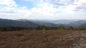 У подножья горы Уч-Энмек (Три Темени) с музыкальным сопровождением. Алтай.