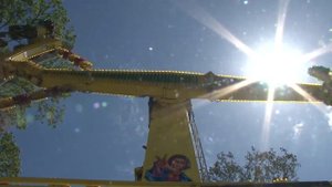 Передвижной комплекс развлечений открылся в городском парке города Новокубанска.