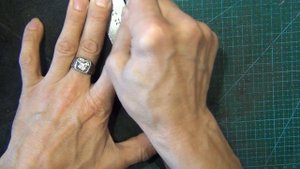 Как загнуть кожу на 90 градусов, чтобы сохранилась форма?
