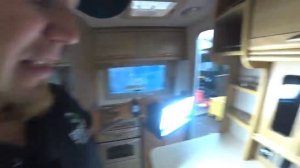 Система поддержания давления воды и работа кранов автодома. Habitation service
