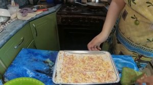 Как приготовить запеканку с сыром и колбасой в лаваше