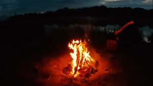 Костёр  5 часов Для медитации Для снятия стресса Для сна Звук Костра и Треск Дров для Релаксации