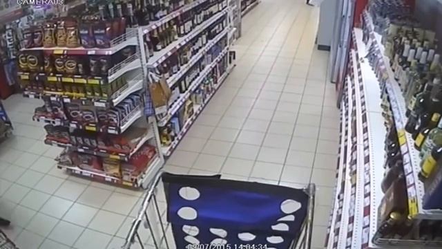 ДИЧЬ В МАГАЗИНЕ - ВОТ ПОЧЕМУ ВСЕ НУЖНО СНИМАТЬ НА КАМЕРУ , СМОТРЕТЬ ДО КОНЦА#РОССИЯ, #КРАЖИ, #РЖАК смотреть онлайн