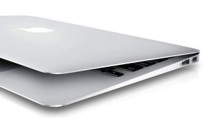 Почему не стоит брать MacBook Air?