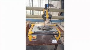 Заводское приспособление для столярной мастерской комбинированная торцовочная пила DEWALT DW743N