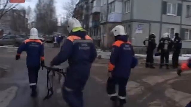 Учения по спасению при обрушении многоэтажного дома