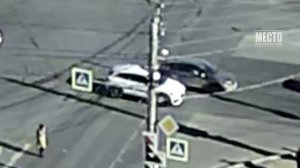 Вынудил заехать на бордюр