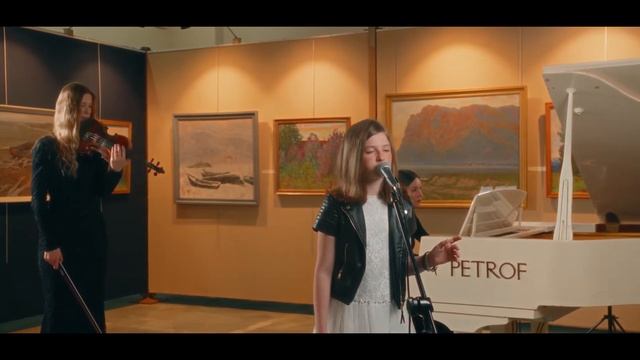 Chandelier - Arina Taratukhina (Sia Cover - piano and violin) смотреть онлайн