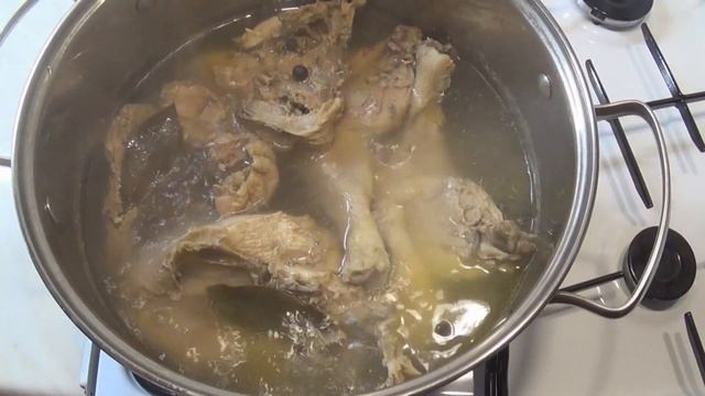 БУЛЬОН из курицы с лапшой / Как приготовить куриный бульон с лапшой