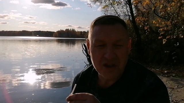 Пью воду прямо из озера через фильтр, подаренный другом - военным смотреть онлайн