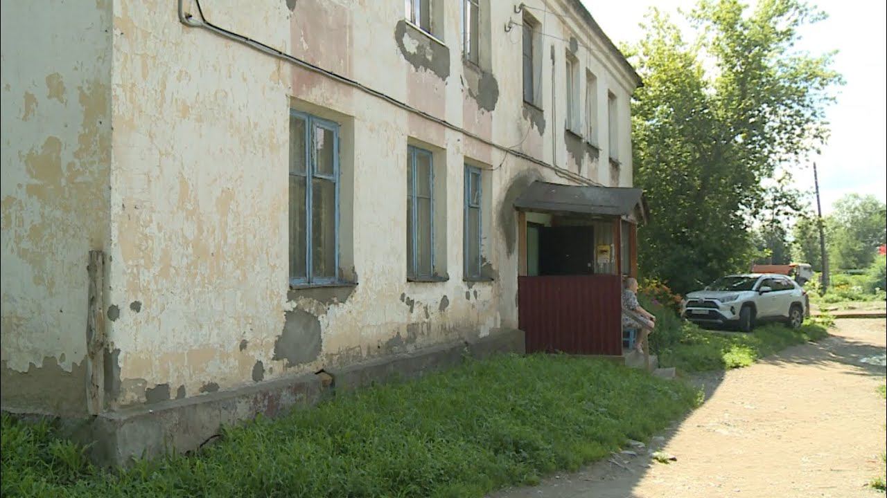 "Коммунальный рейд" - жители дома серии К-9 мечтают о ремонте кровли и фасада (Бийское телевидение)