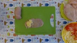 Куриные рулетики с сыром. Как приготовить куриные рулетики.