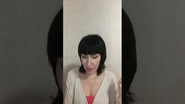 Красивое декольте!