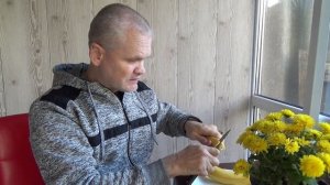 Лечение трещин на коже кожурой от банана. ? Быстро и просто!
