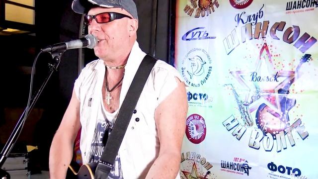 ХМЕЛЕЮ ОТ ЗАПАХА ТВОИХ ВОЛОС - Валерий Палаускас смотреть онлайн