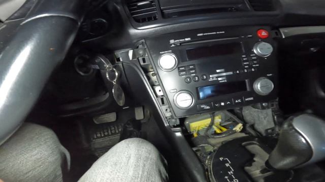 How To Remove Factory Navigation /Original Radio Removal Subaru Outback смотреть онлайн